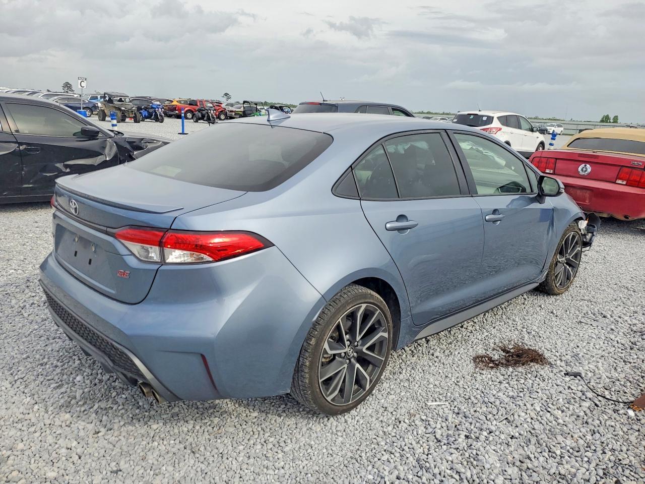 2022 Toyota Corolla Se - Фото 3