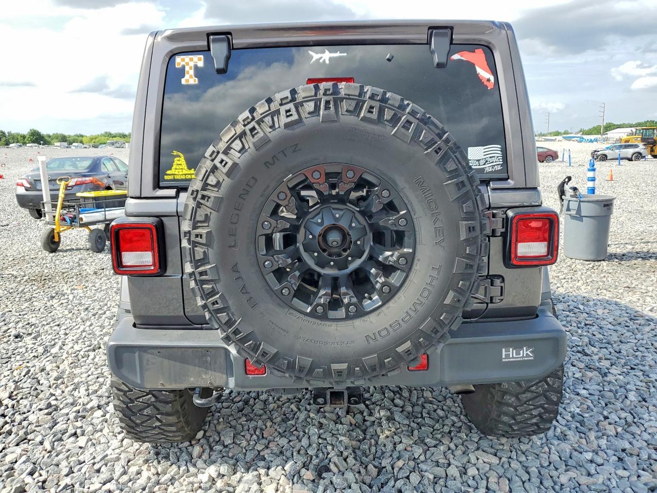 2018 Jeep Wrangler Unlimited Sahara - Фото 6