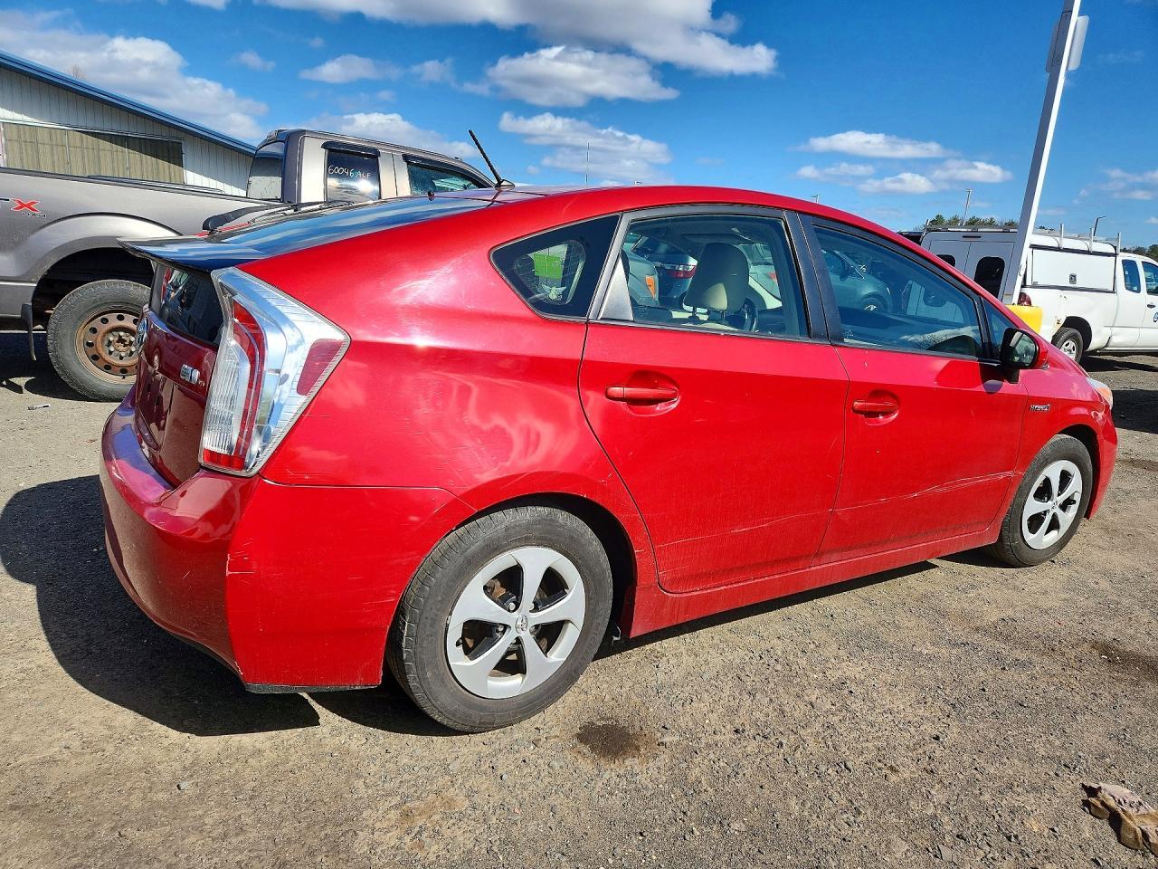2012 Toyota Prius Two - Фото 3