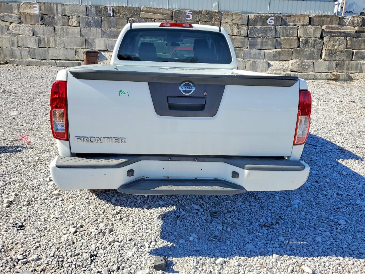 2017 Nissan Frontier S - Фото 6