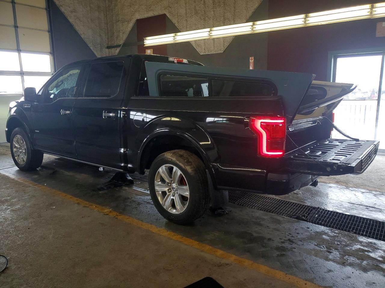 2016 Ford F150 Supercrew - Фото 2
