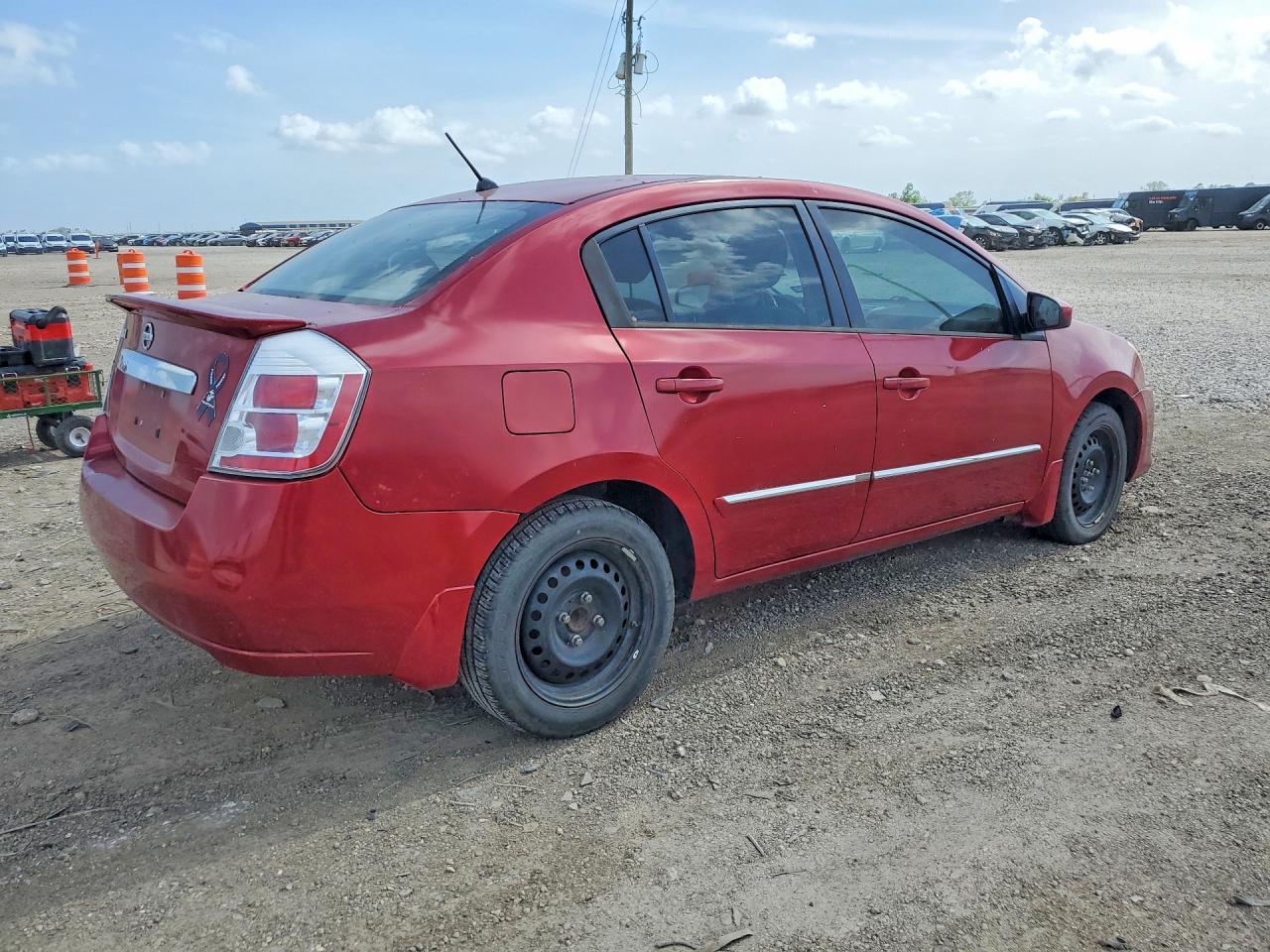 2011 Nissan Sentra 2.0 - Фото 3