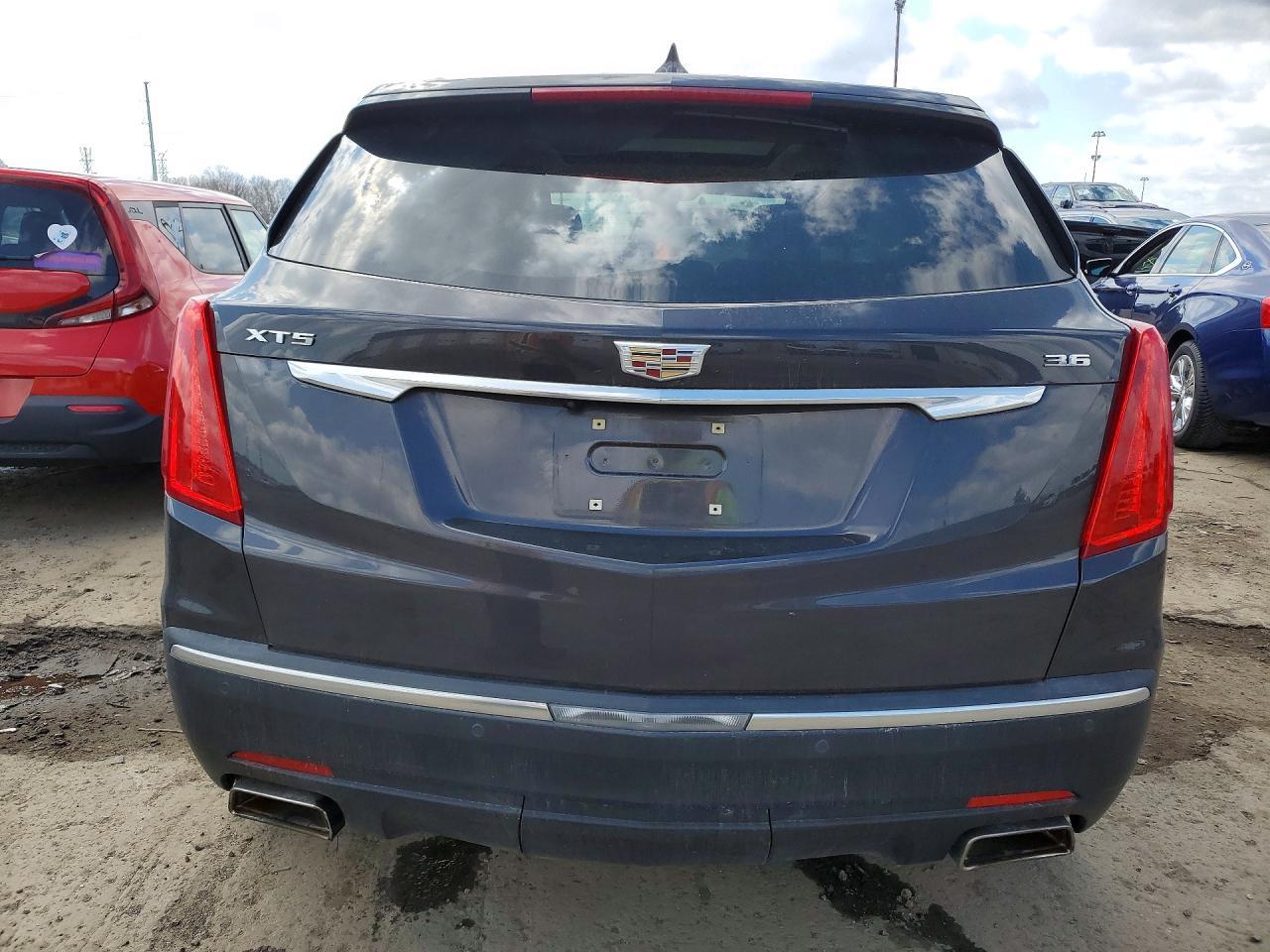 2017 Cadillac Xt5 Luxury - Фото 6