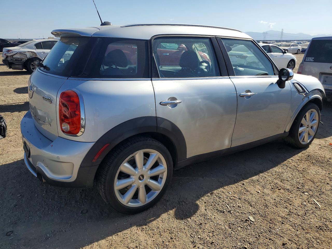 2014 Mini Cooper S Countryman - Image 3