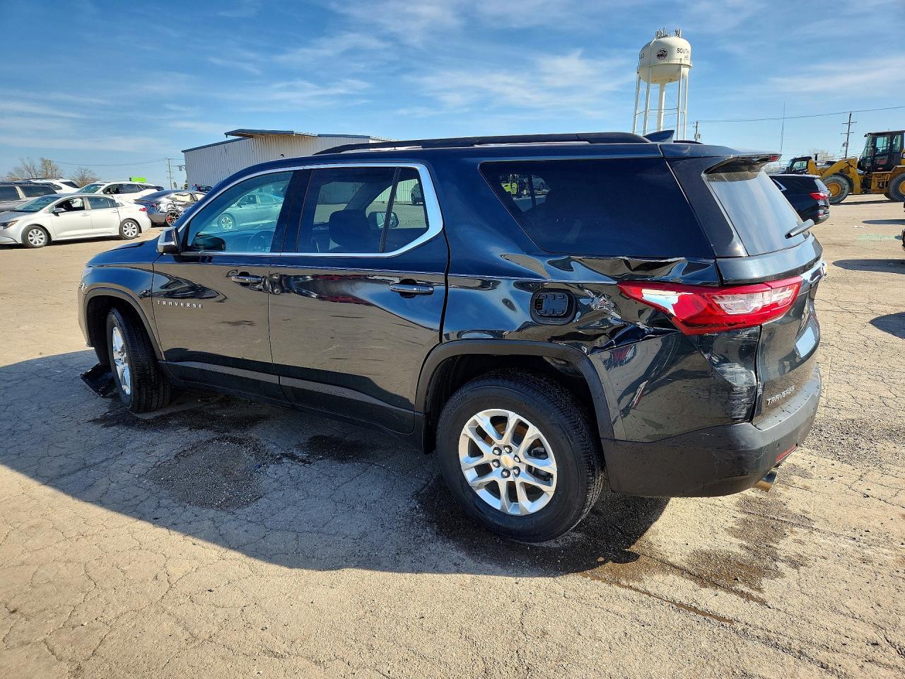 2021 Chevrolet Traverse Lt - Фото 2
