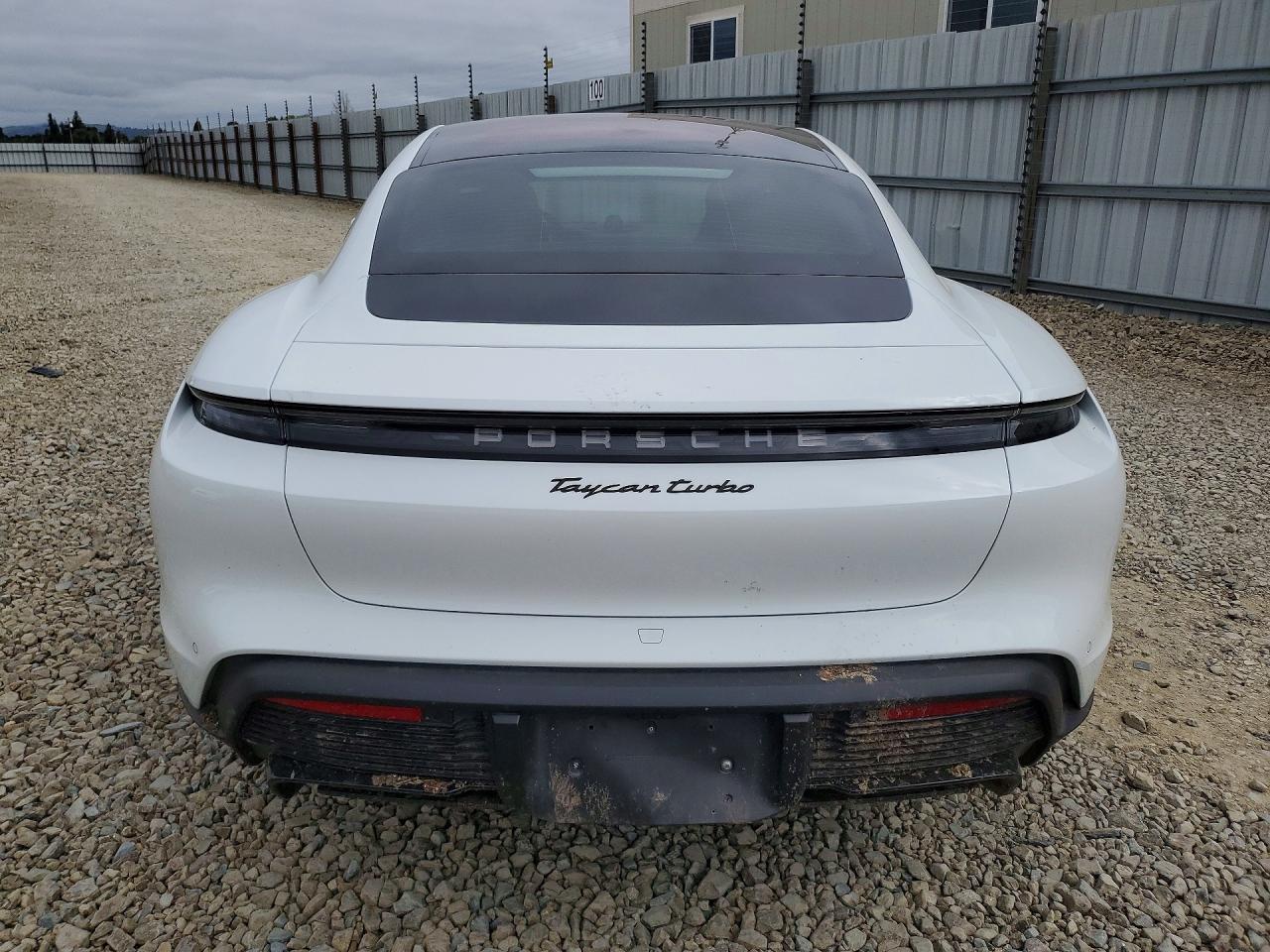 2020 Porsche Taycan Turbo - Фото 6