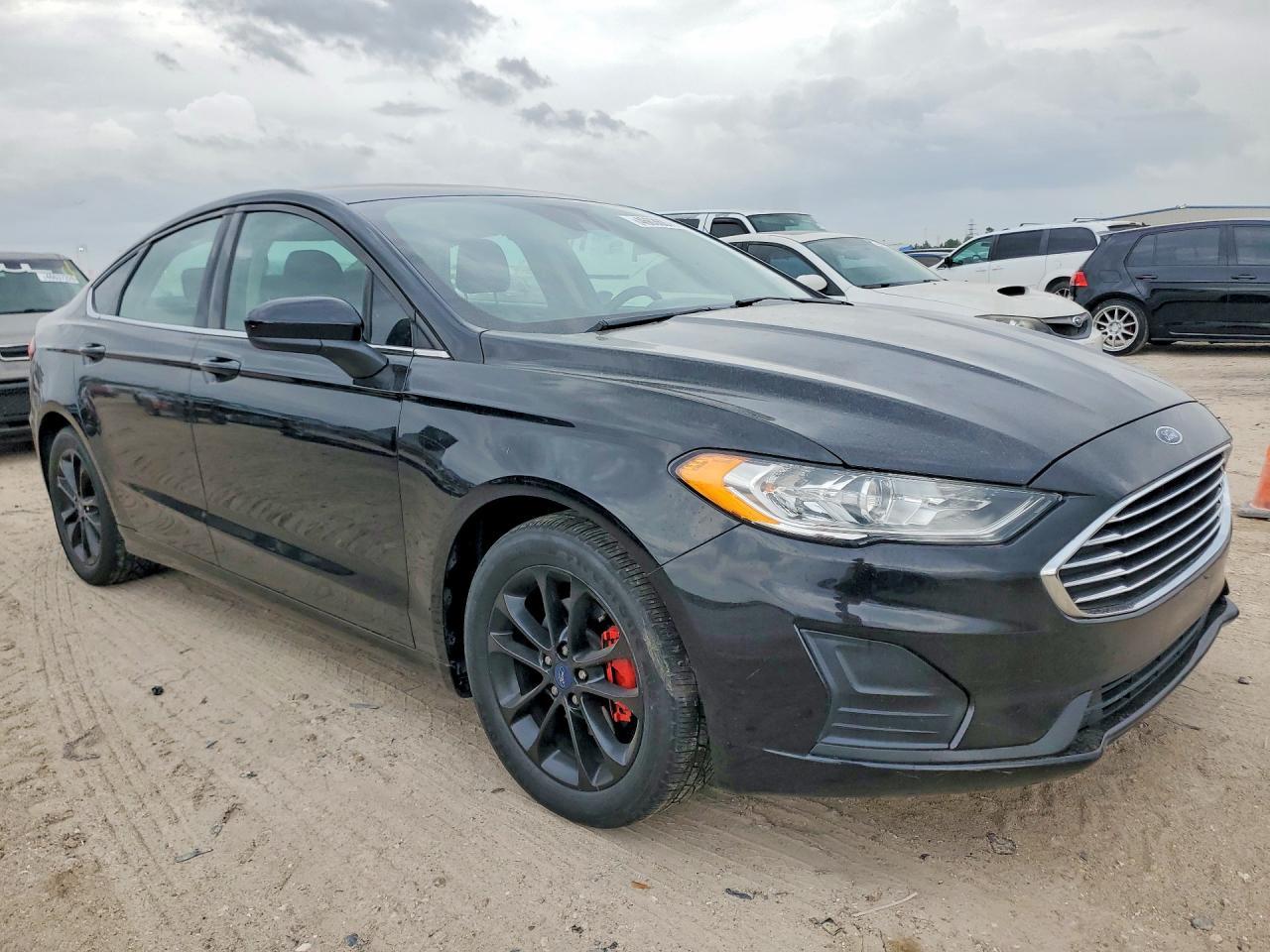 2020 Ford Fusion Se - Фото 4