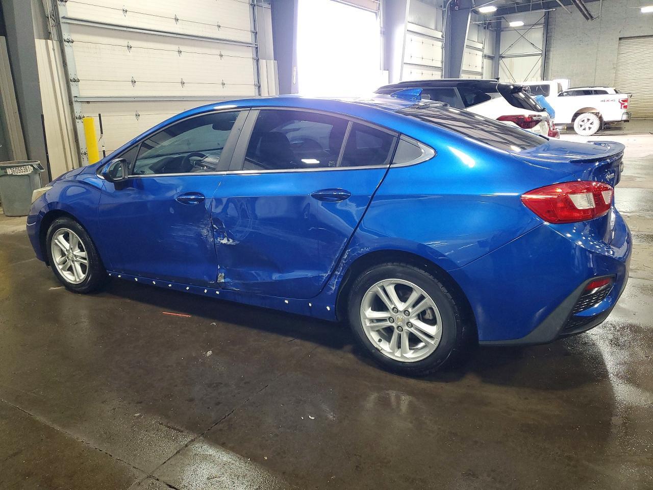 2016 Chevrolet Cruze Lt - Фото 2