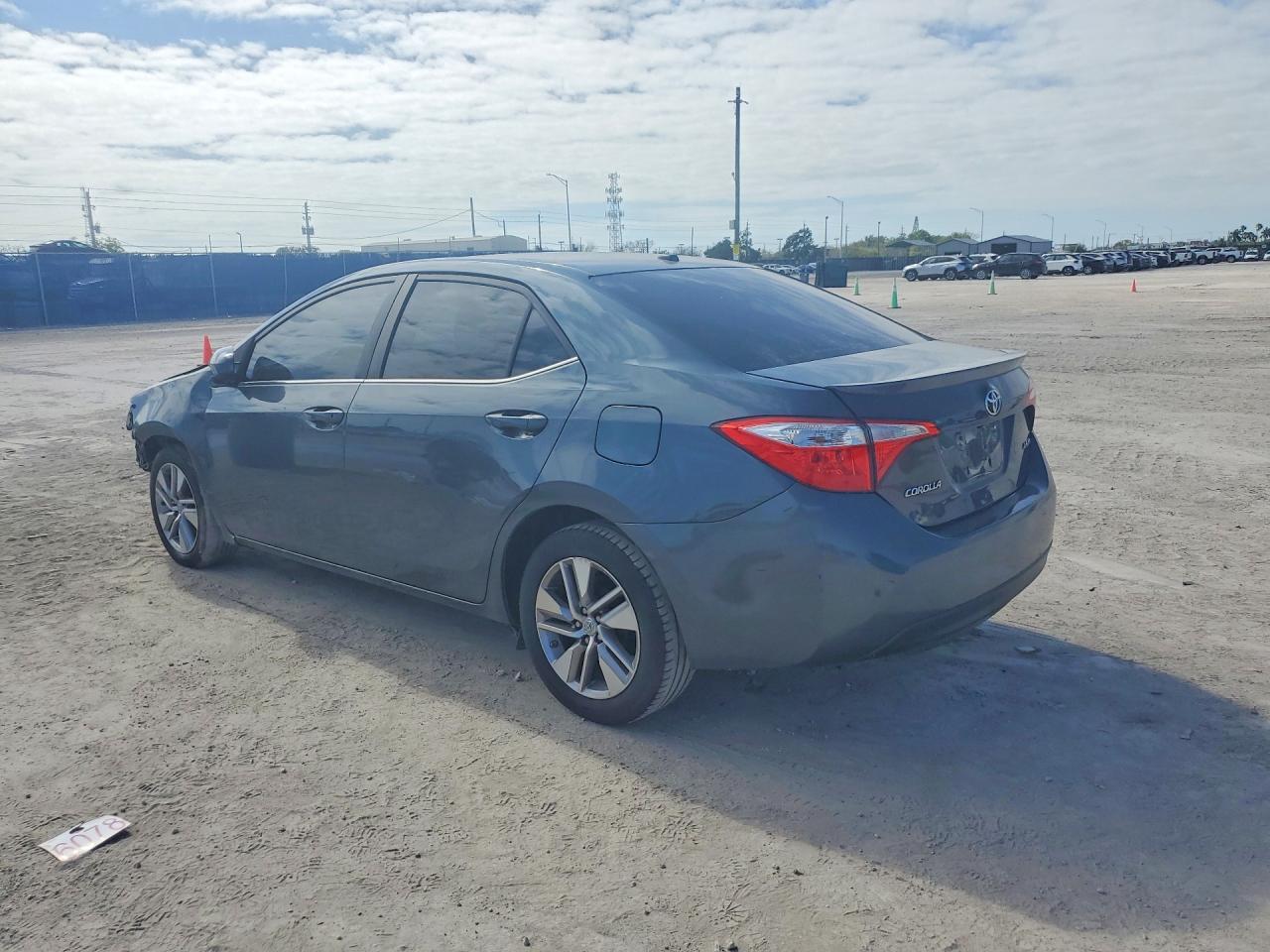 2015 Toyota Corolla Le Eco Plus - Фото 2