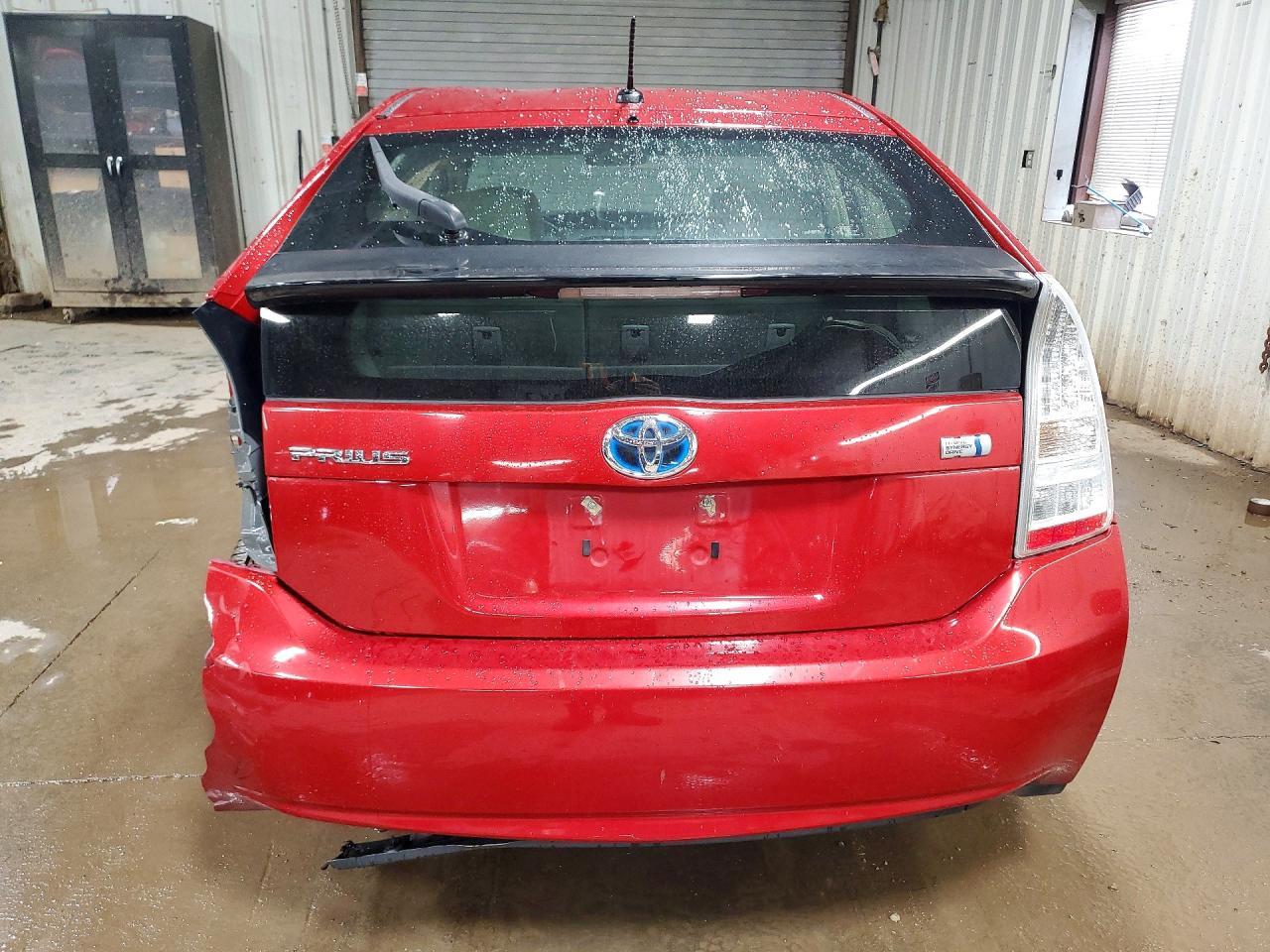 2011 Toyota Prius Two - Фото 6