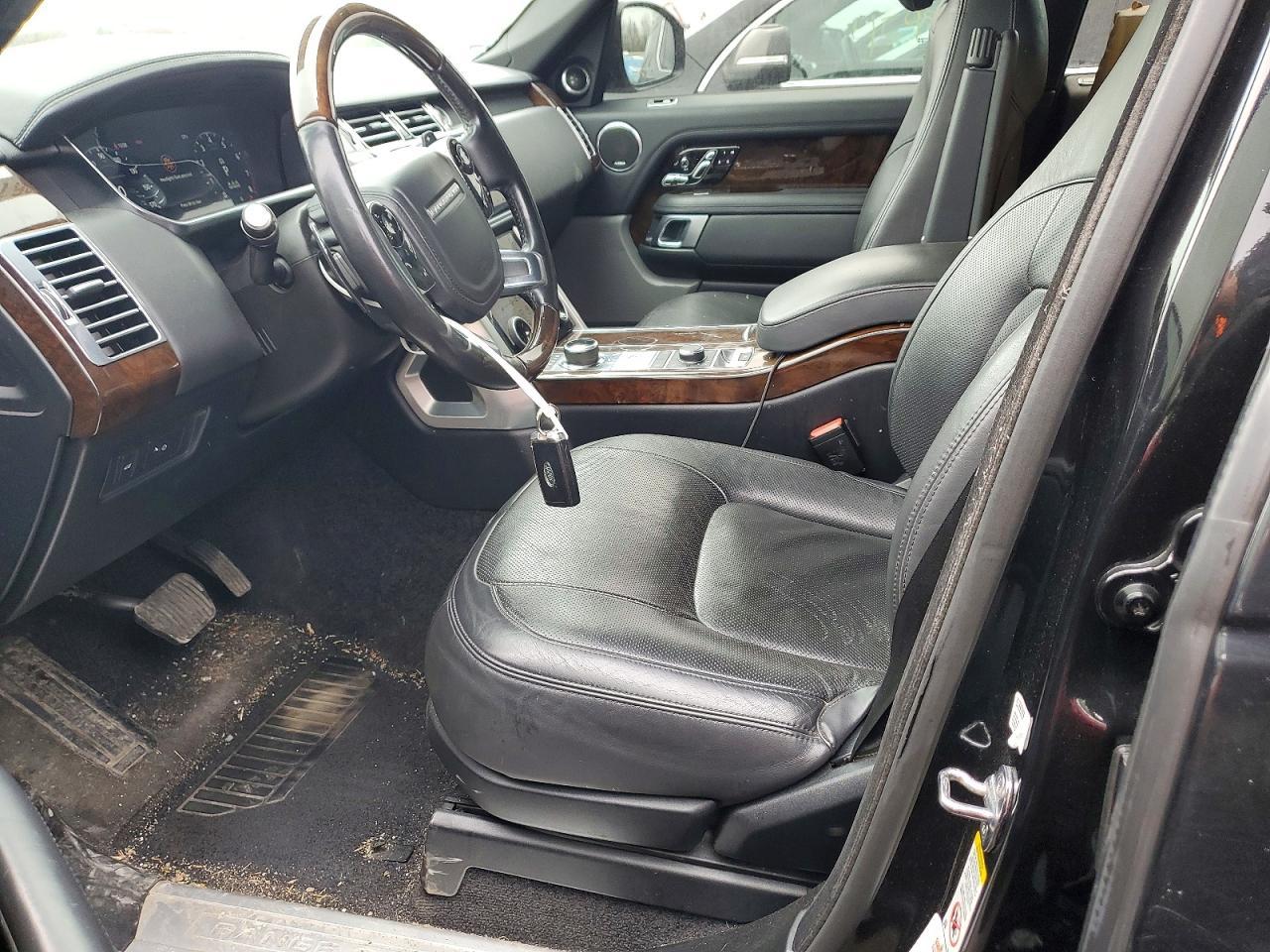 2018 Land Rover Range Rover Supercharged - Image 7