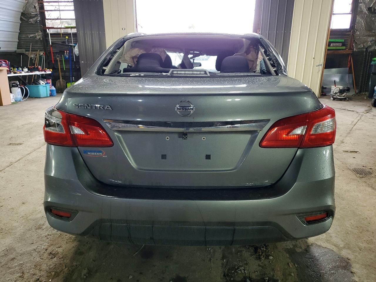 2017 Nissan Sentra S - Фото 6