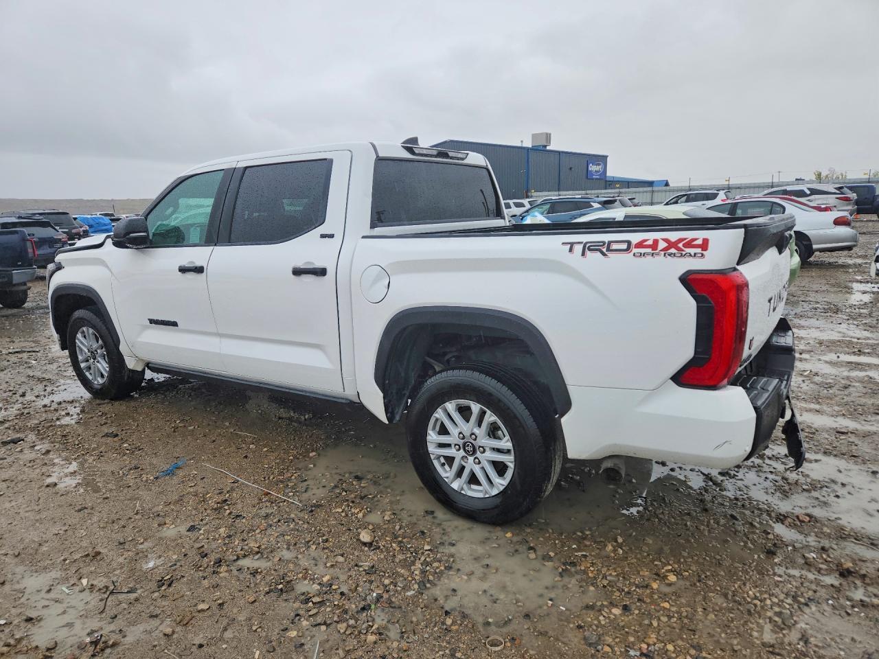 2025 Toyota Tundra Sr5 - Фото 2