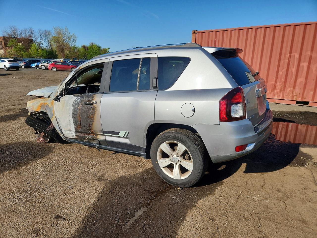 2015 Jeep Compass Sport - Фото 2