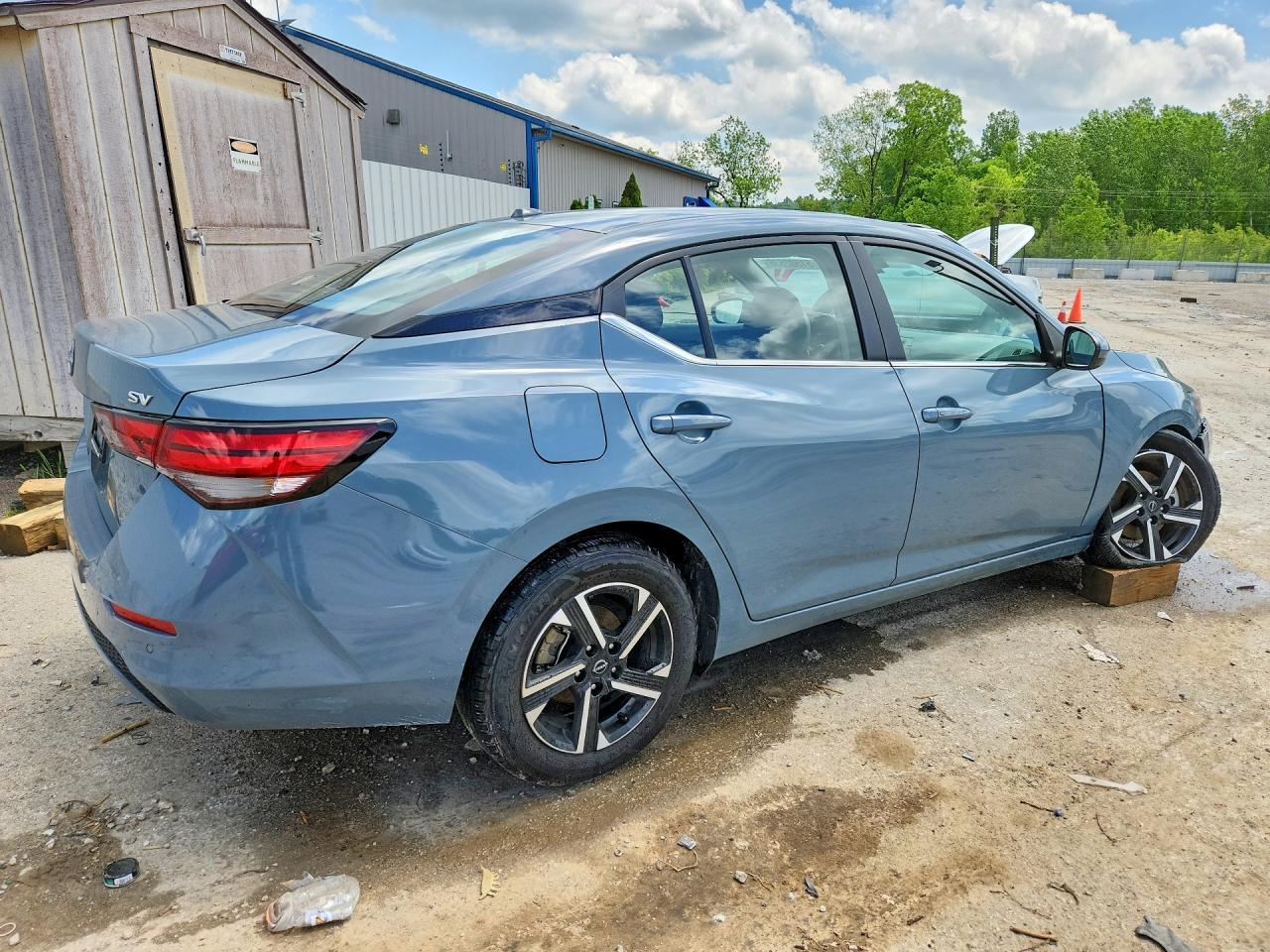2024 Nissan Sentra Sv - Image 3