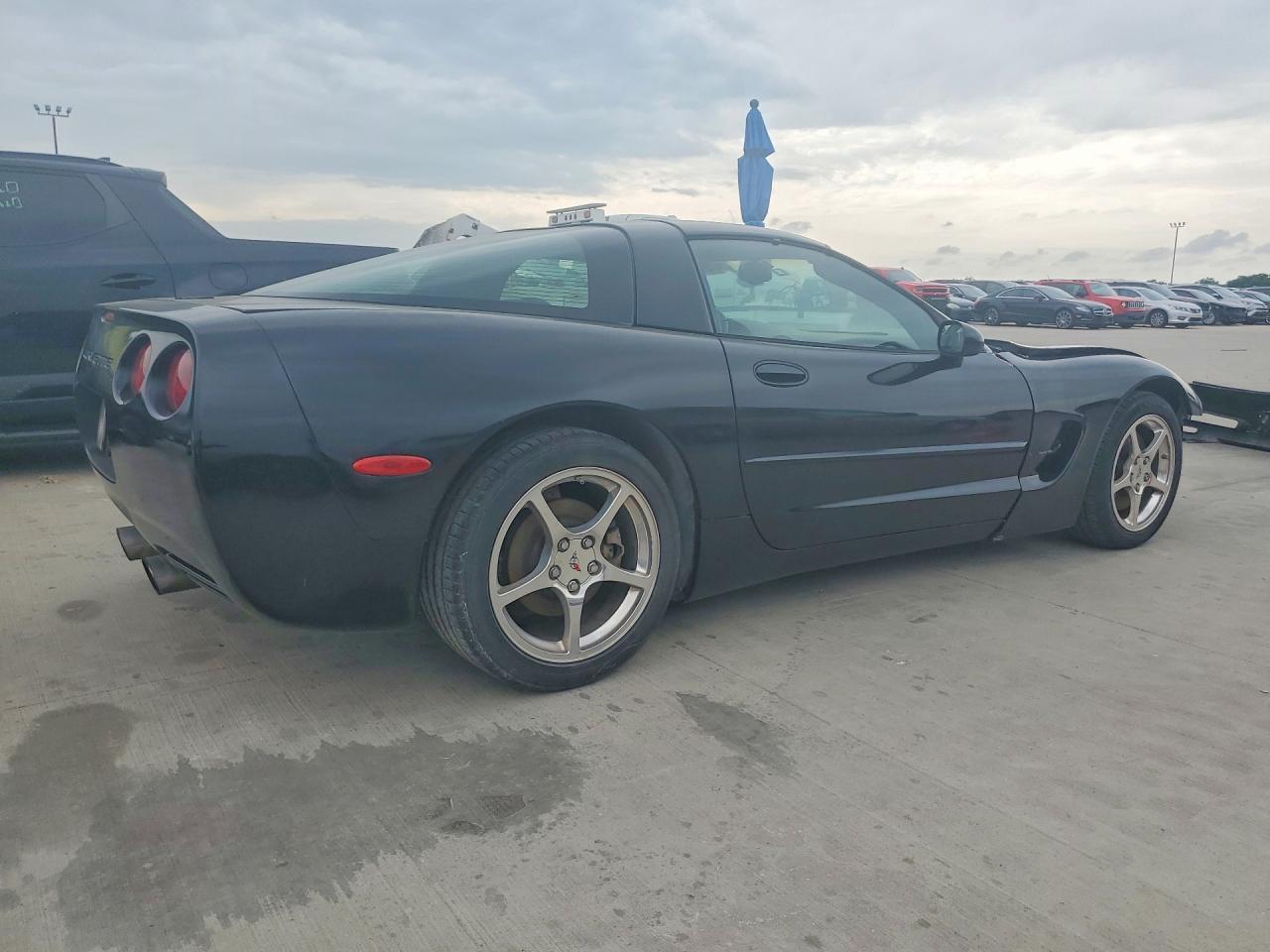 2001 Chevrolet Corvette - Image 3