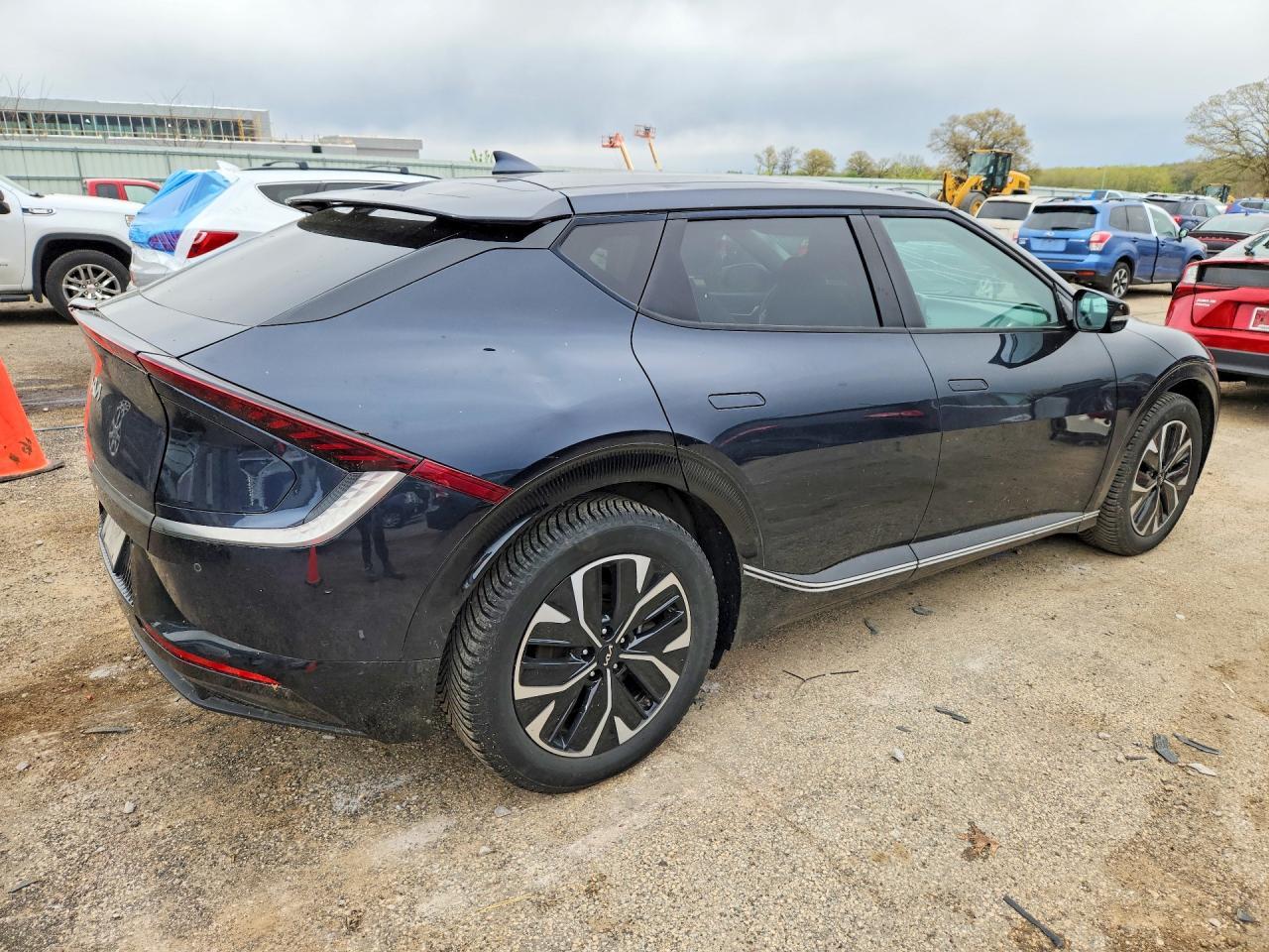 2022 Kia Ev6 Wind - Image 3