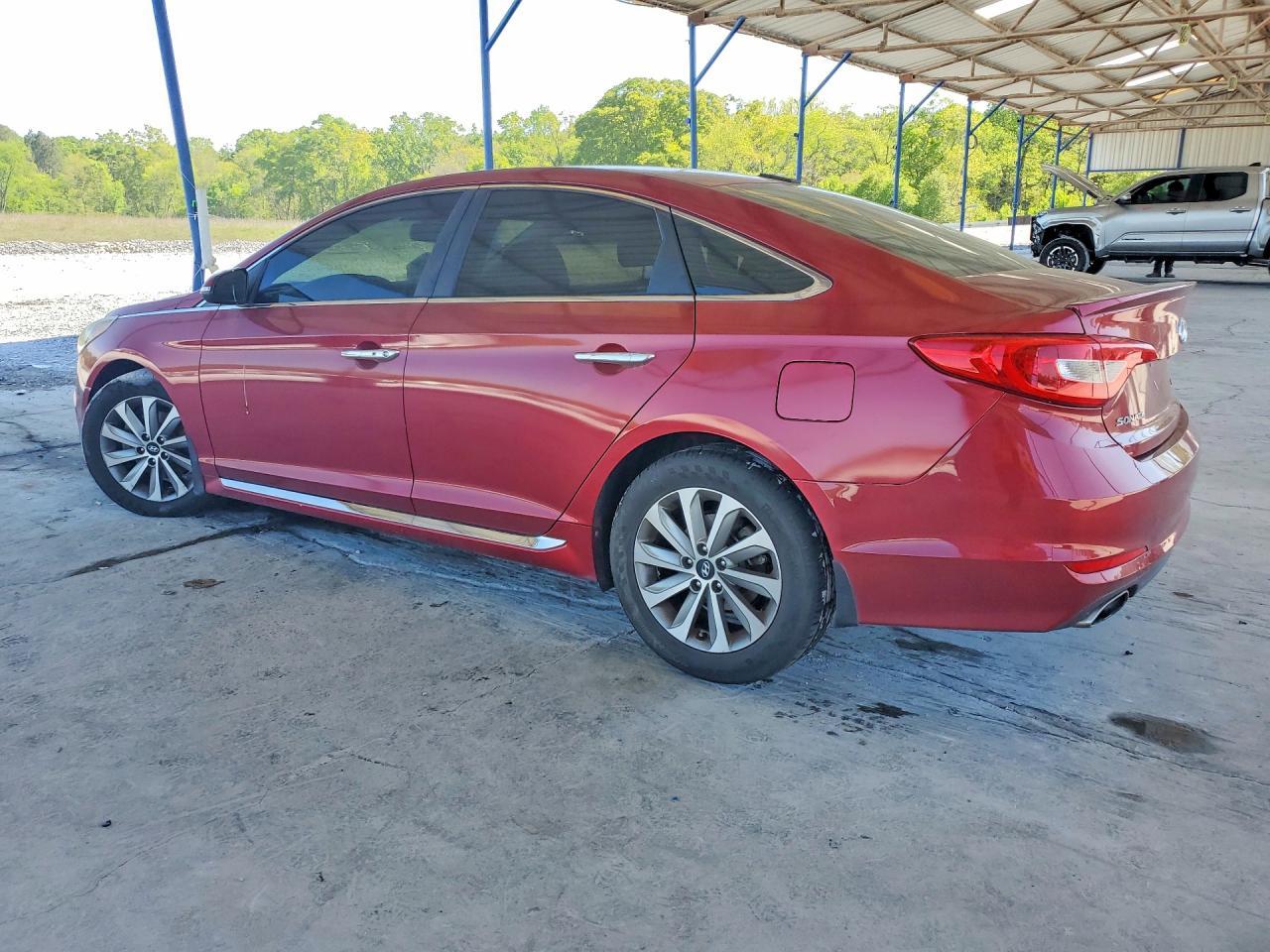 2016 Hyundai Sonata Sport - Image 2