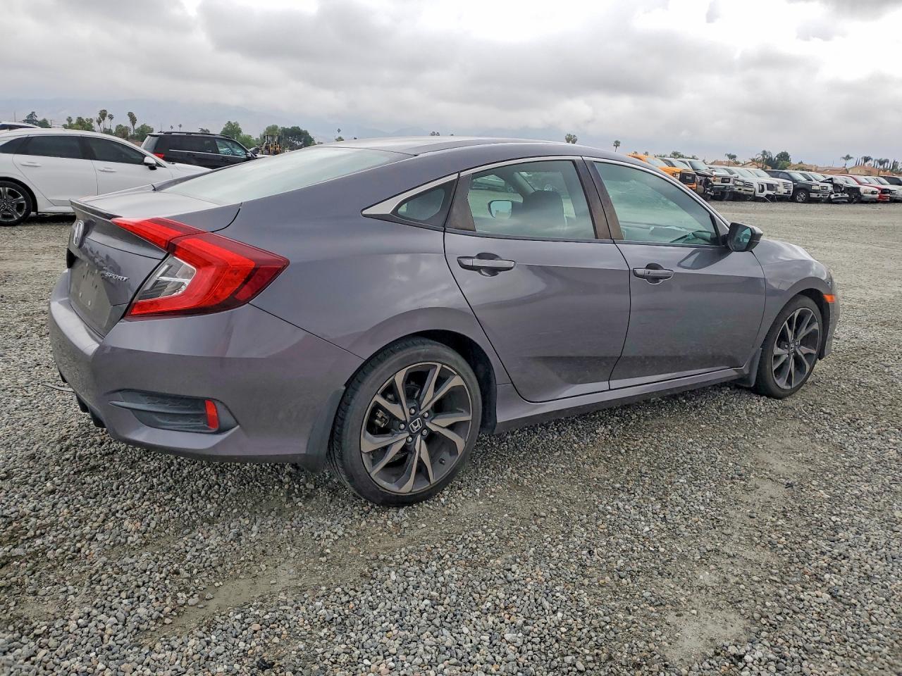 2021 Honda Civic Sport - Фото 3