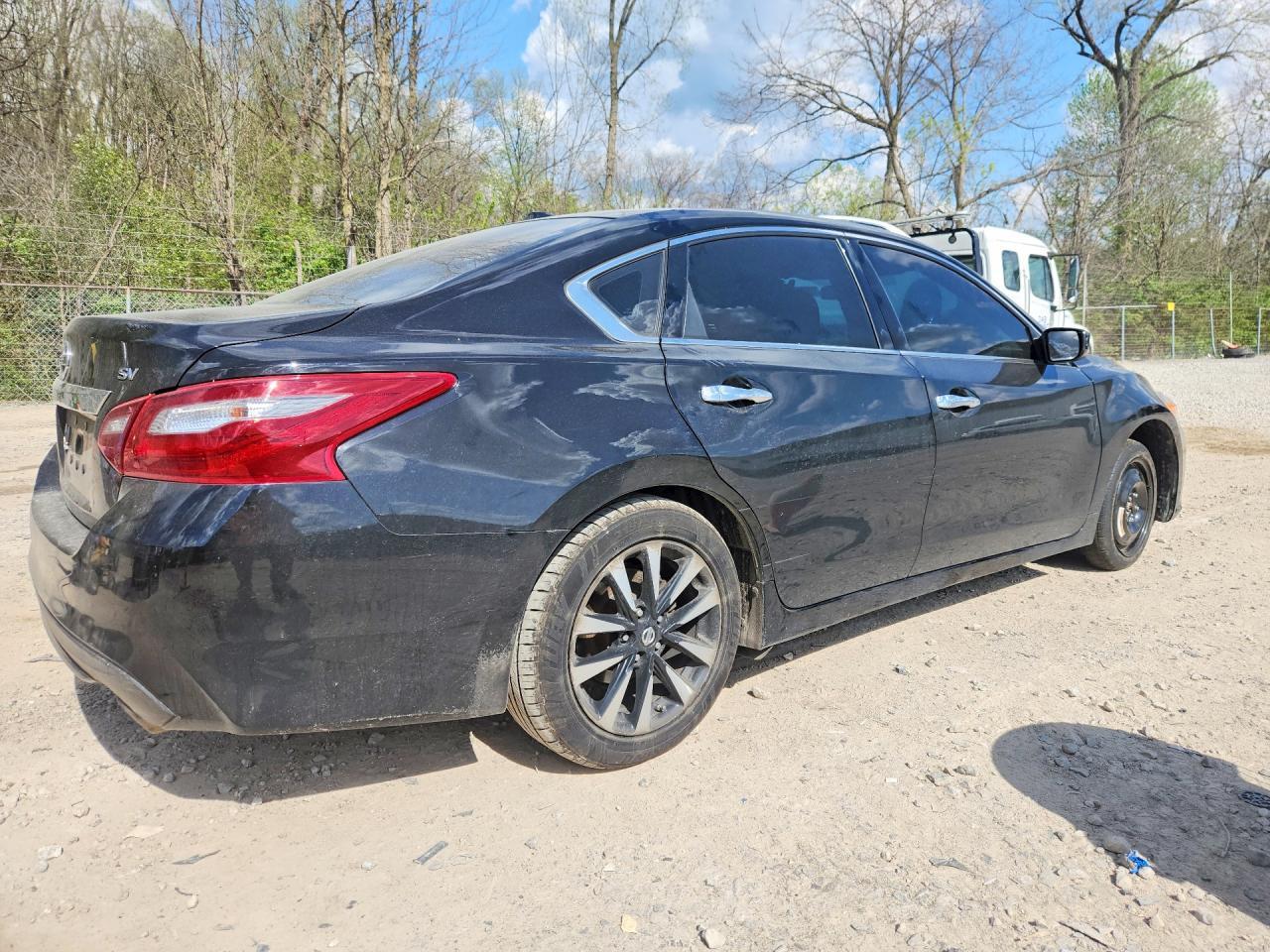 2018 Nissan Altima 2.5 Sv - Фото 3