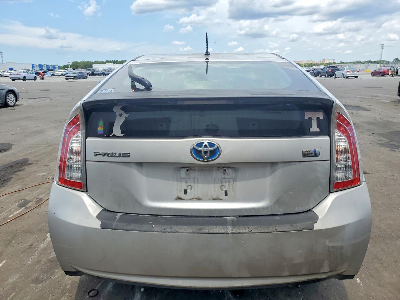 2012 Toyota Prius Two - Фото 6
