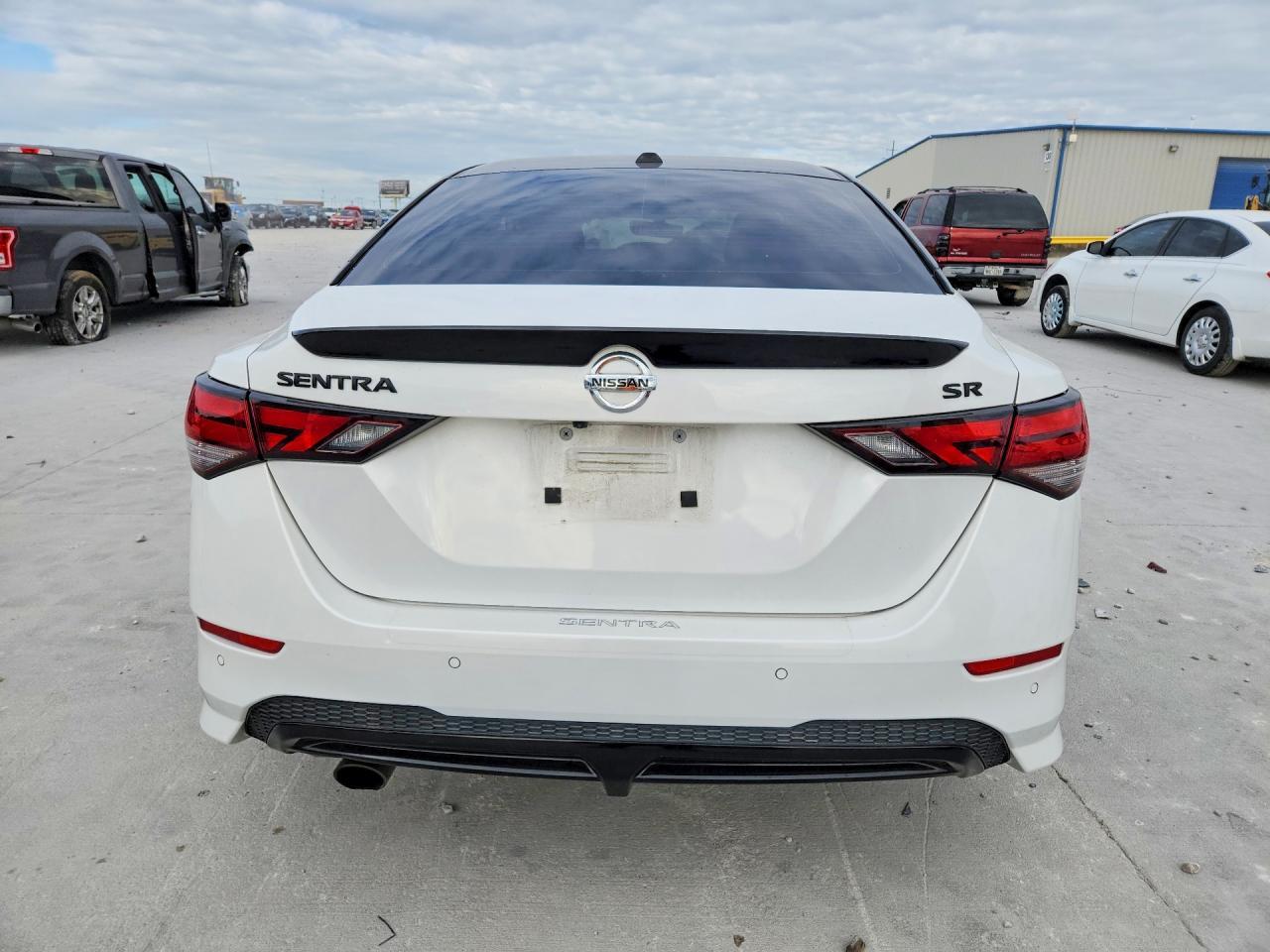 2023 Nissan Sentra Sr - Image 6