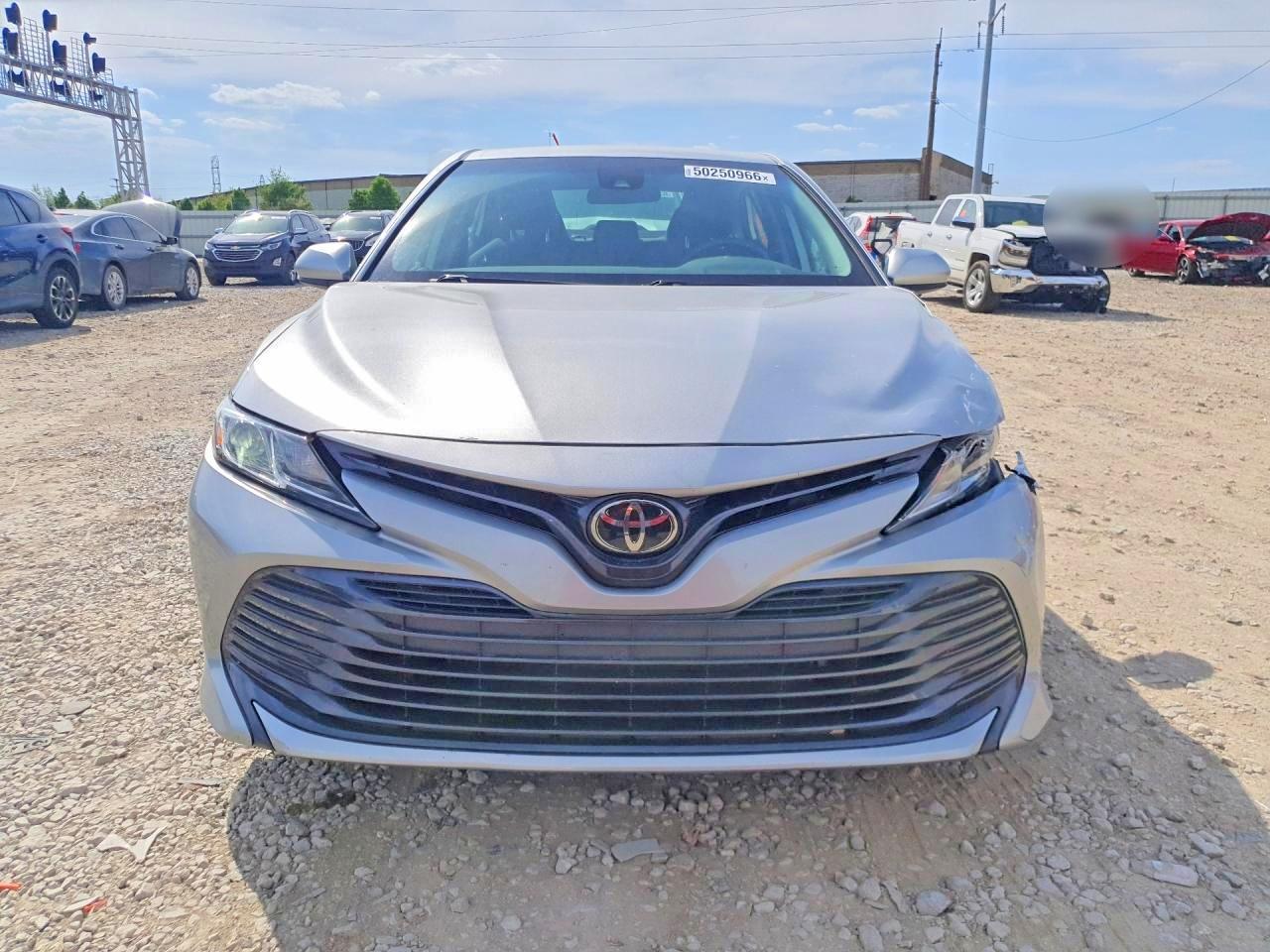 2019 Toyota Camry Le - Image 5