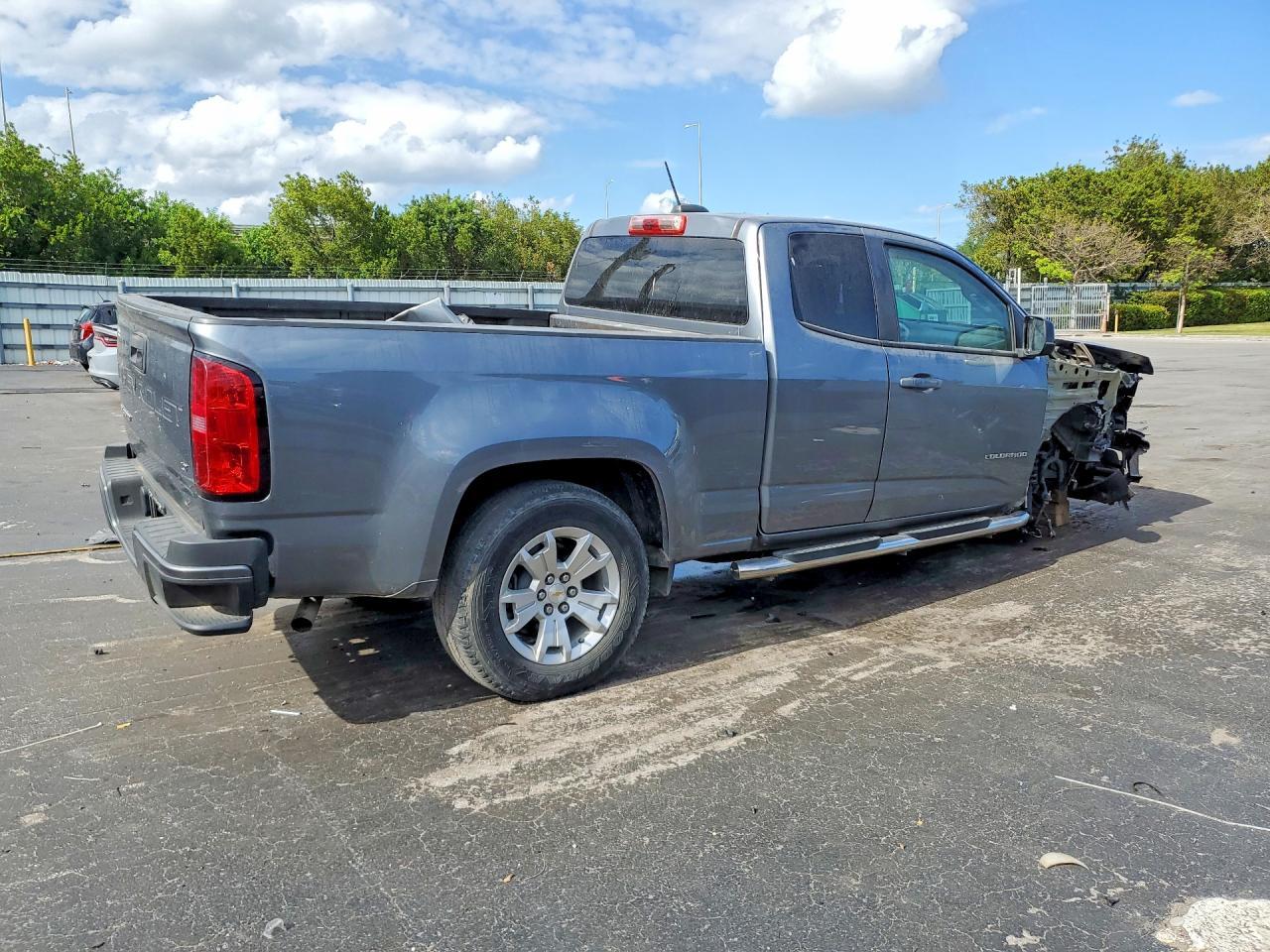 2022 Chevrolet Colorado Lt - Фото 3