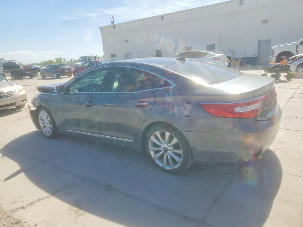 2012 Hyundai Azera Base - Image 2