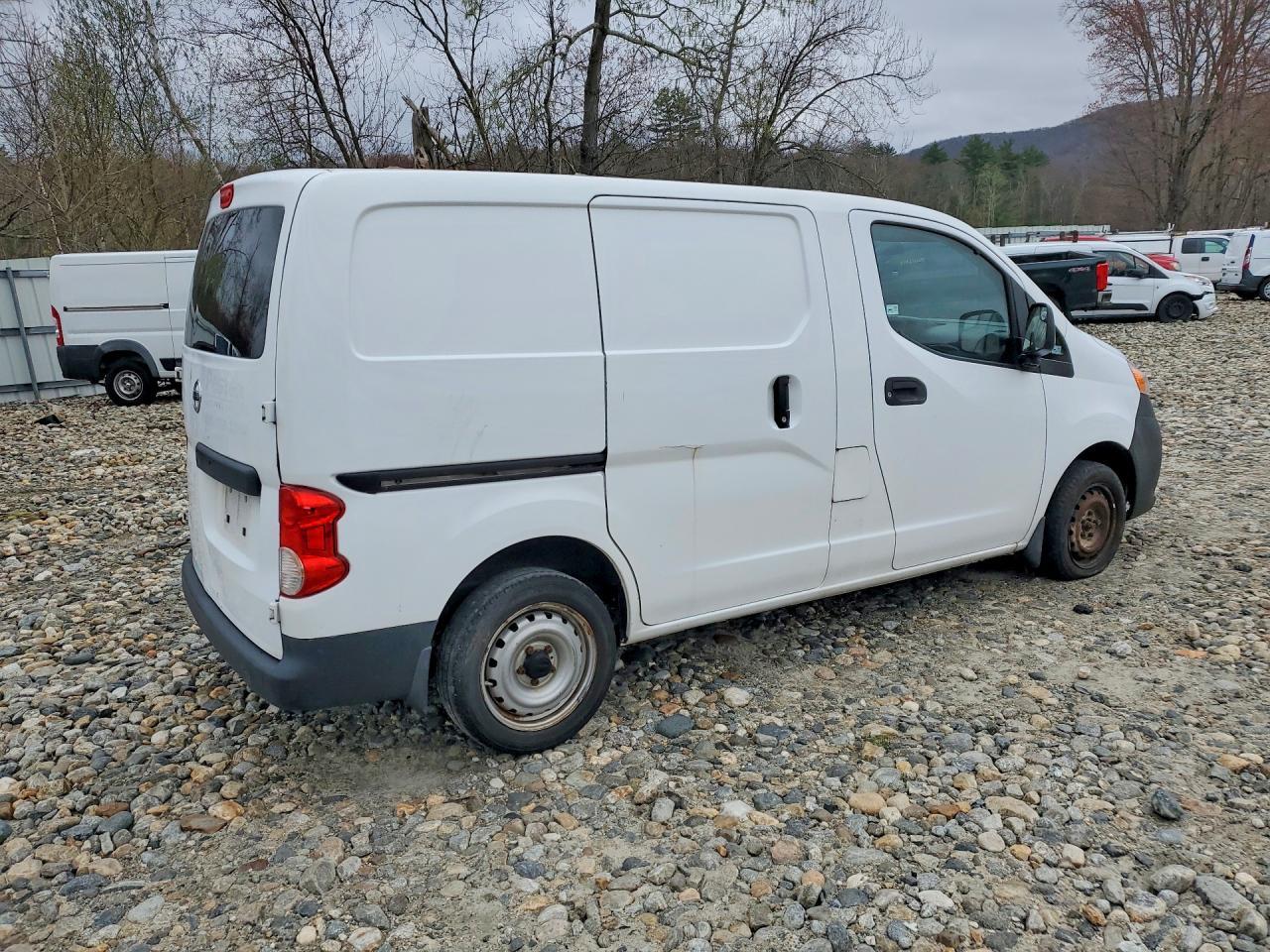 2015 Nissan Nv200 S - Фото 3