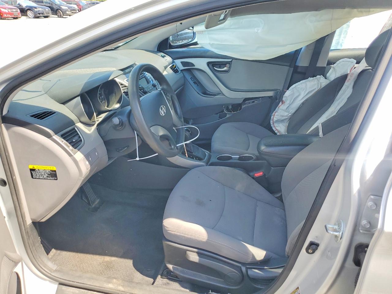 2016 Hyundai Elantra Se - Фото 7