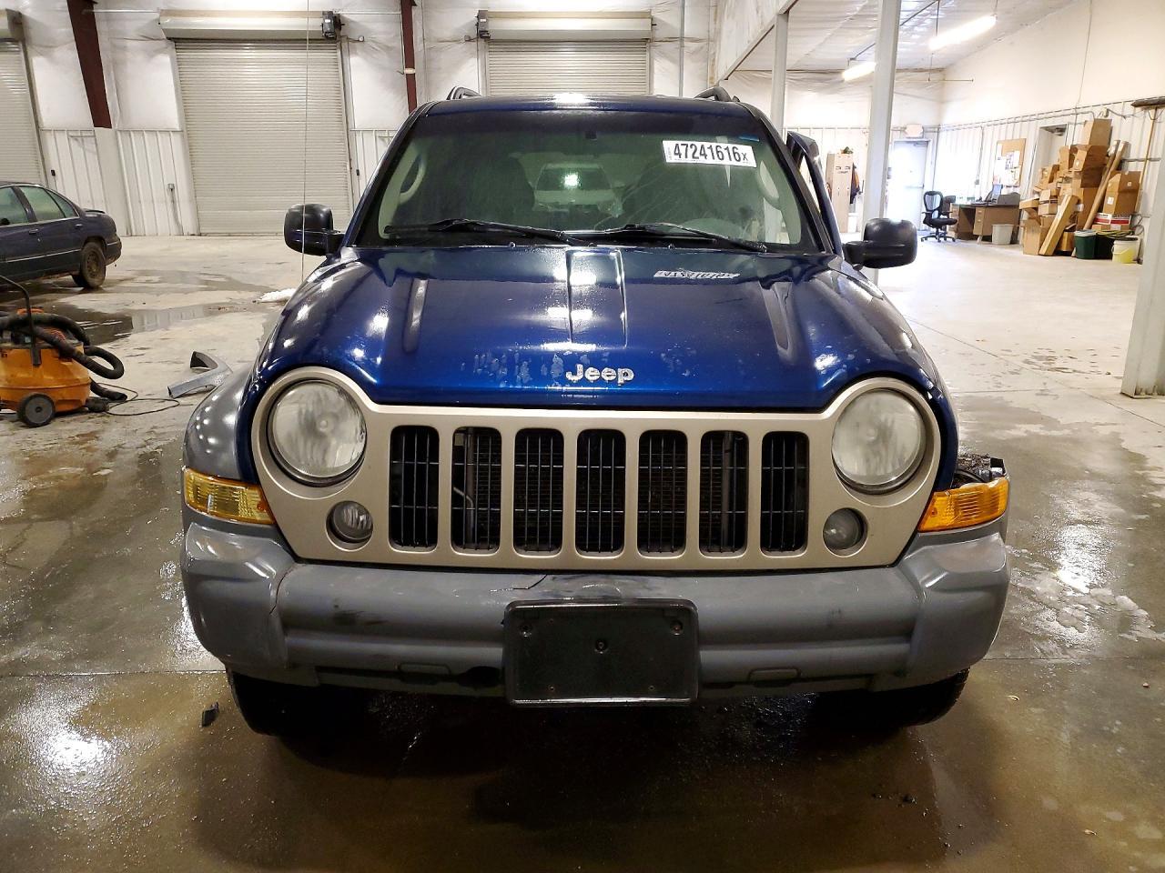 2005 Jeep Liberty Sport - Фото 5