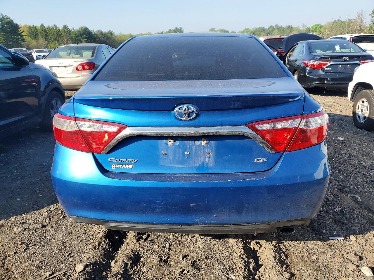 2017 Toyota Camry Se - Фото 6