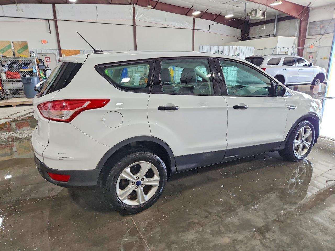 2016 Ford Escape S - Image 3