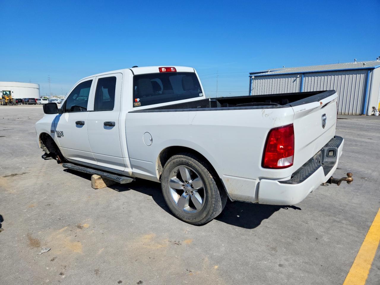 2019 Ram 1500 Laramie - Фото 2