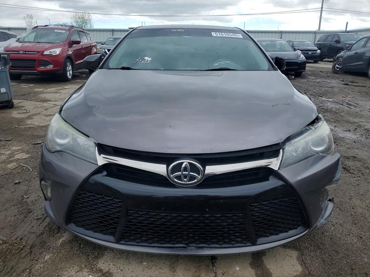 2017 Toyota Camry Se - Фото 5