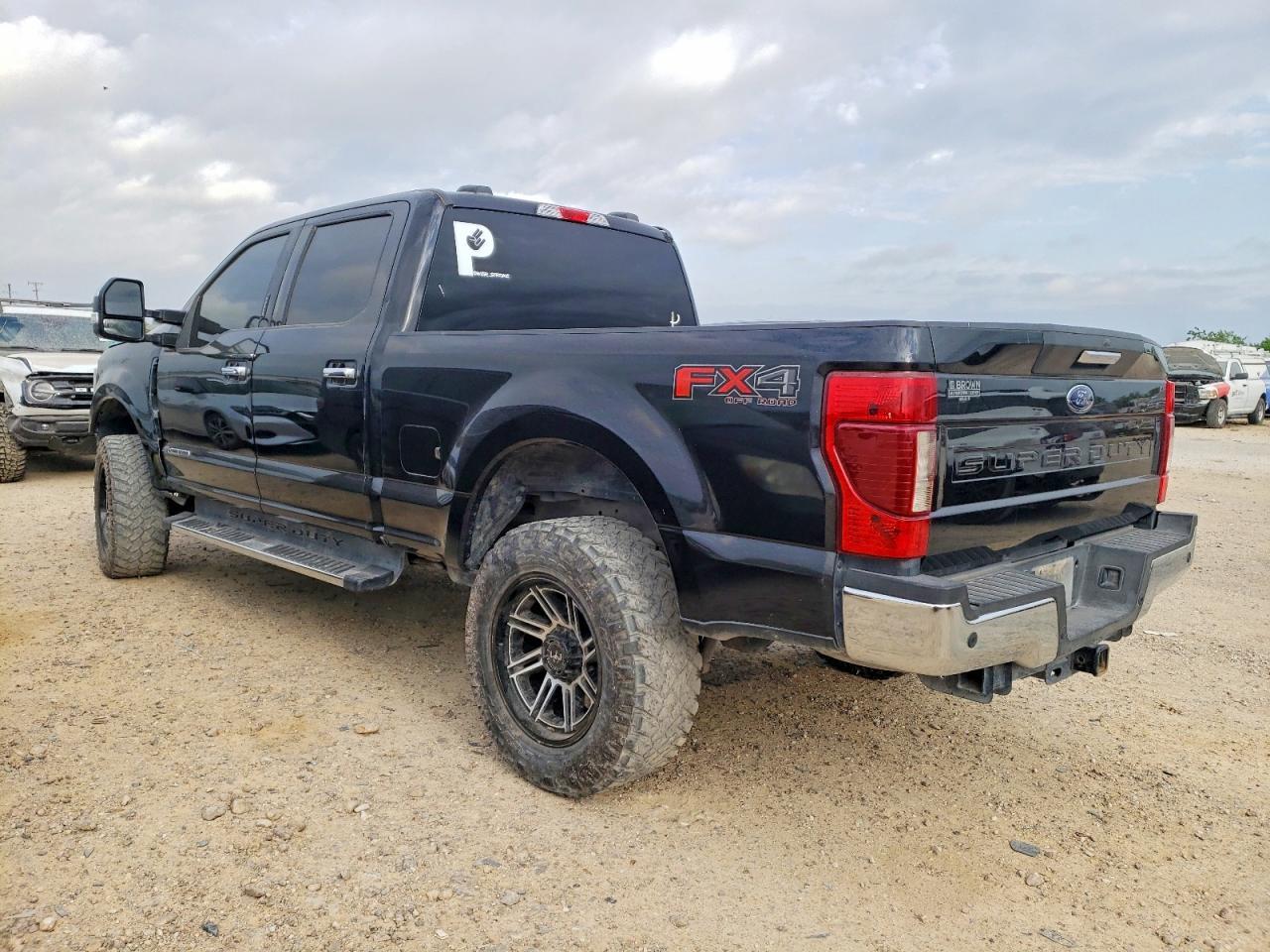 2020 Ford F250 Super Duty - Фото 2