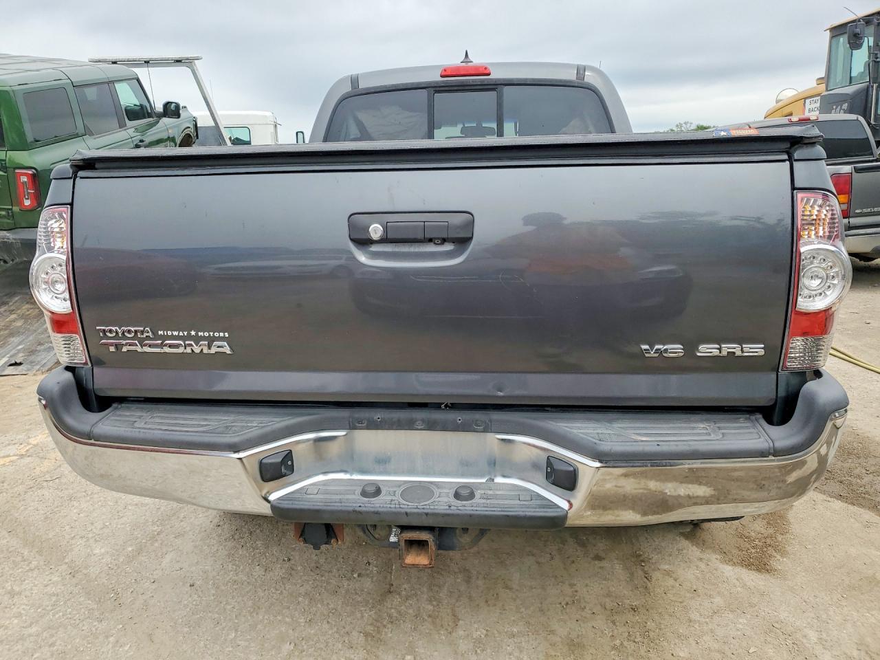 2015 Toyota Tacoma Double Cab Long Bed - Image 6