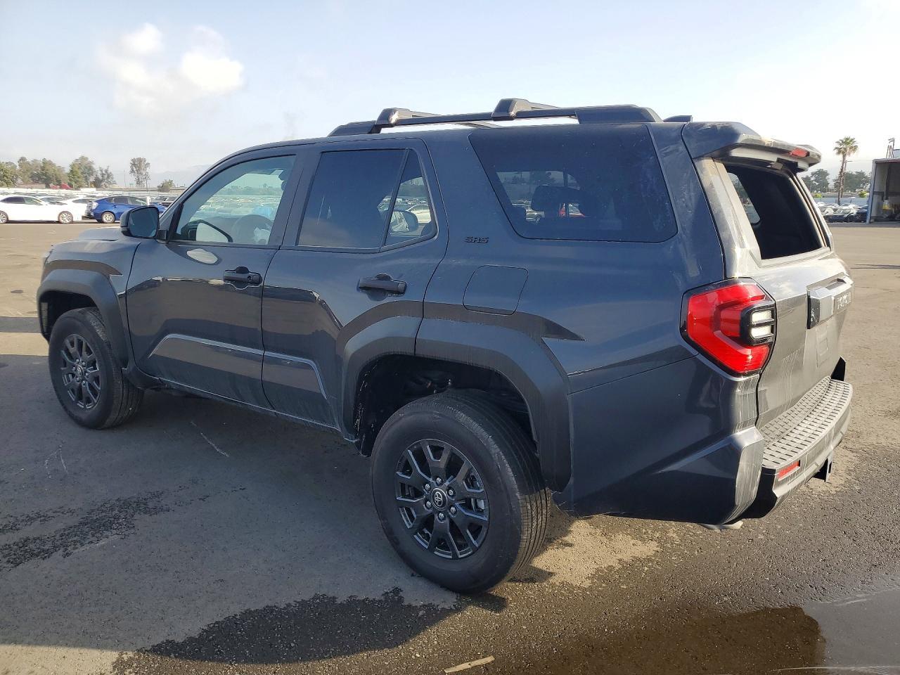 2025 Toyota 4Runner Sr5 - Image 2