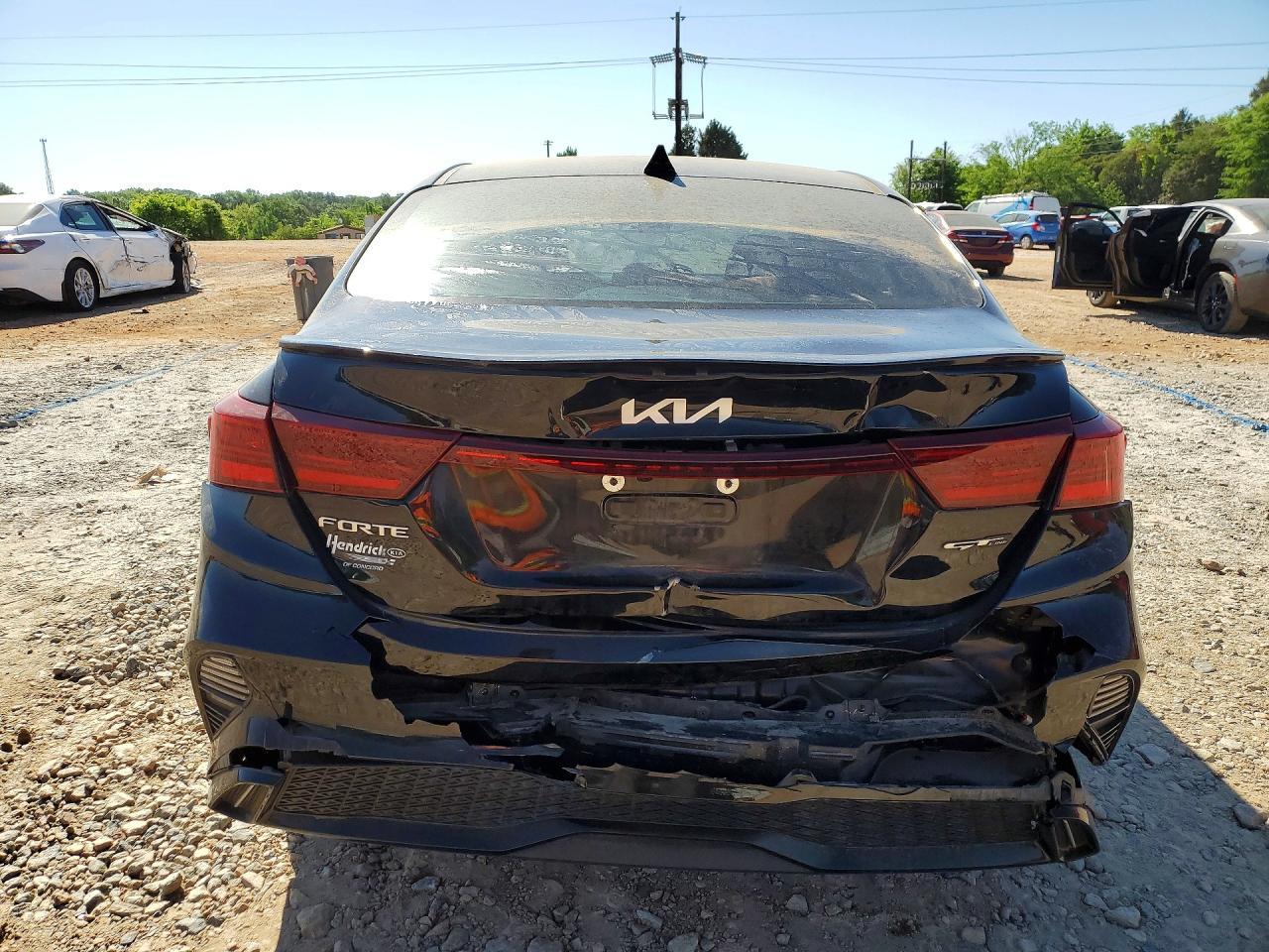 2022 Kia Forte Gt Line - Фото 6
