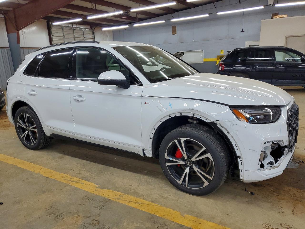 2025 Audi Q5 Premium Plus 45 - Фото 4