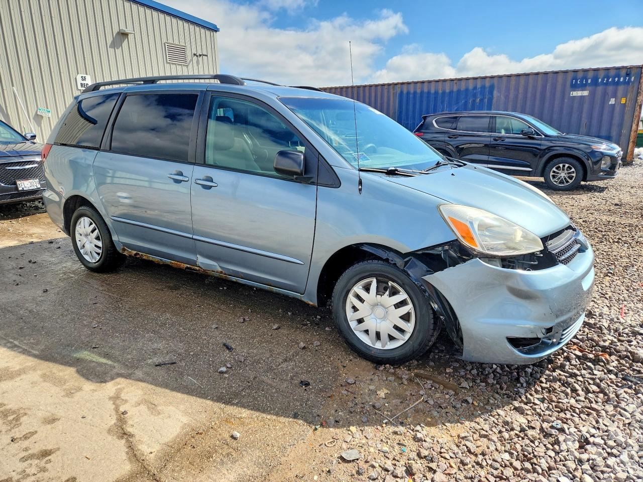 2005 Toyota Sienna Le 7 Passenger - Image 4