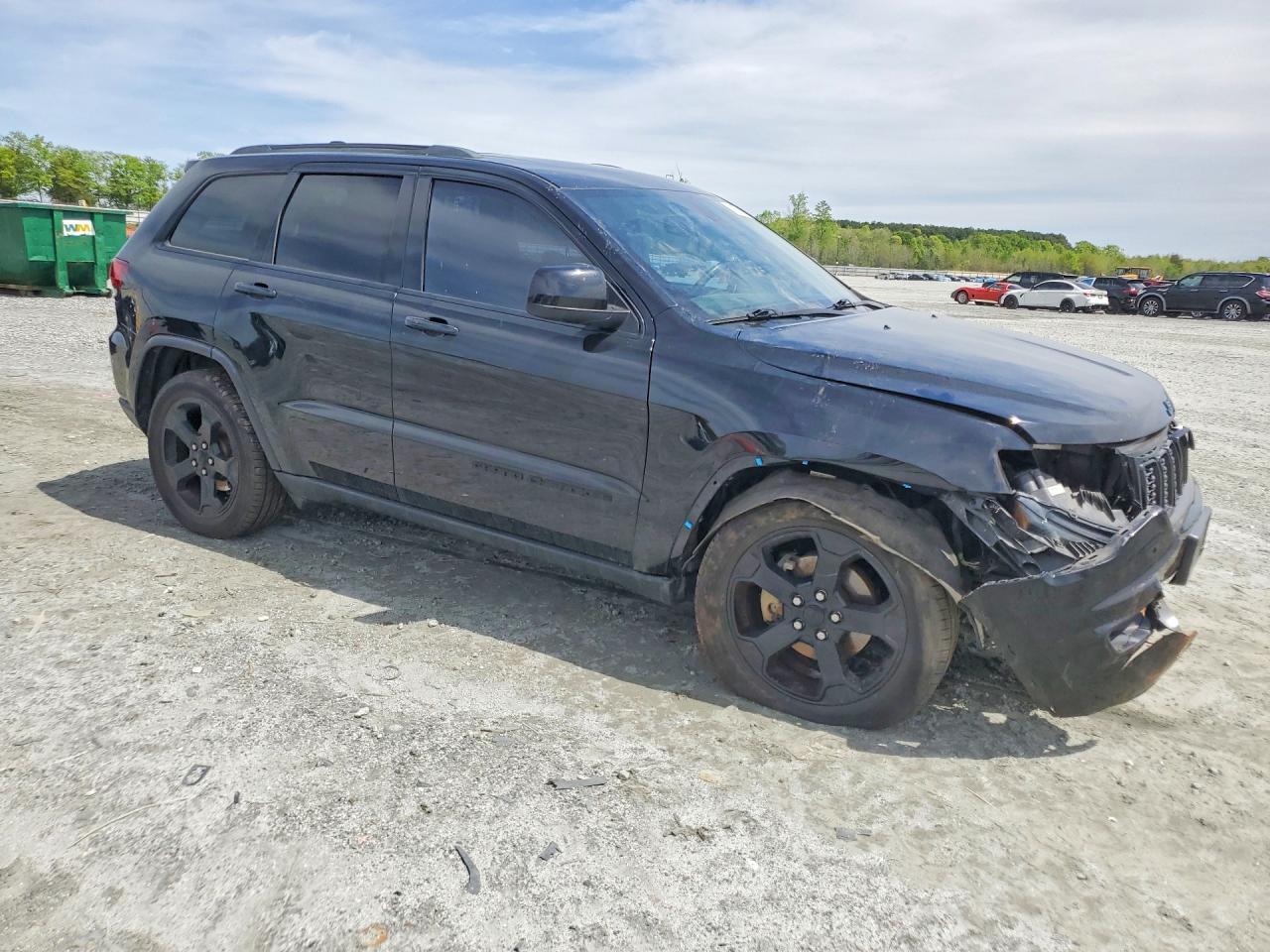 2018 Jeep Grand Cherokee Laredo - Image 4