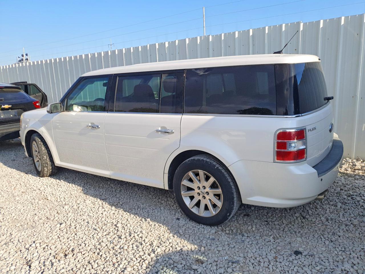 2010 Ford Flex Sel - Image 2