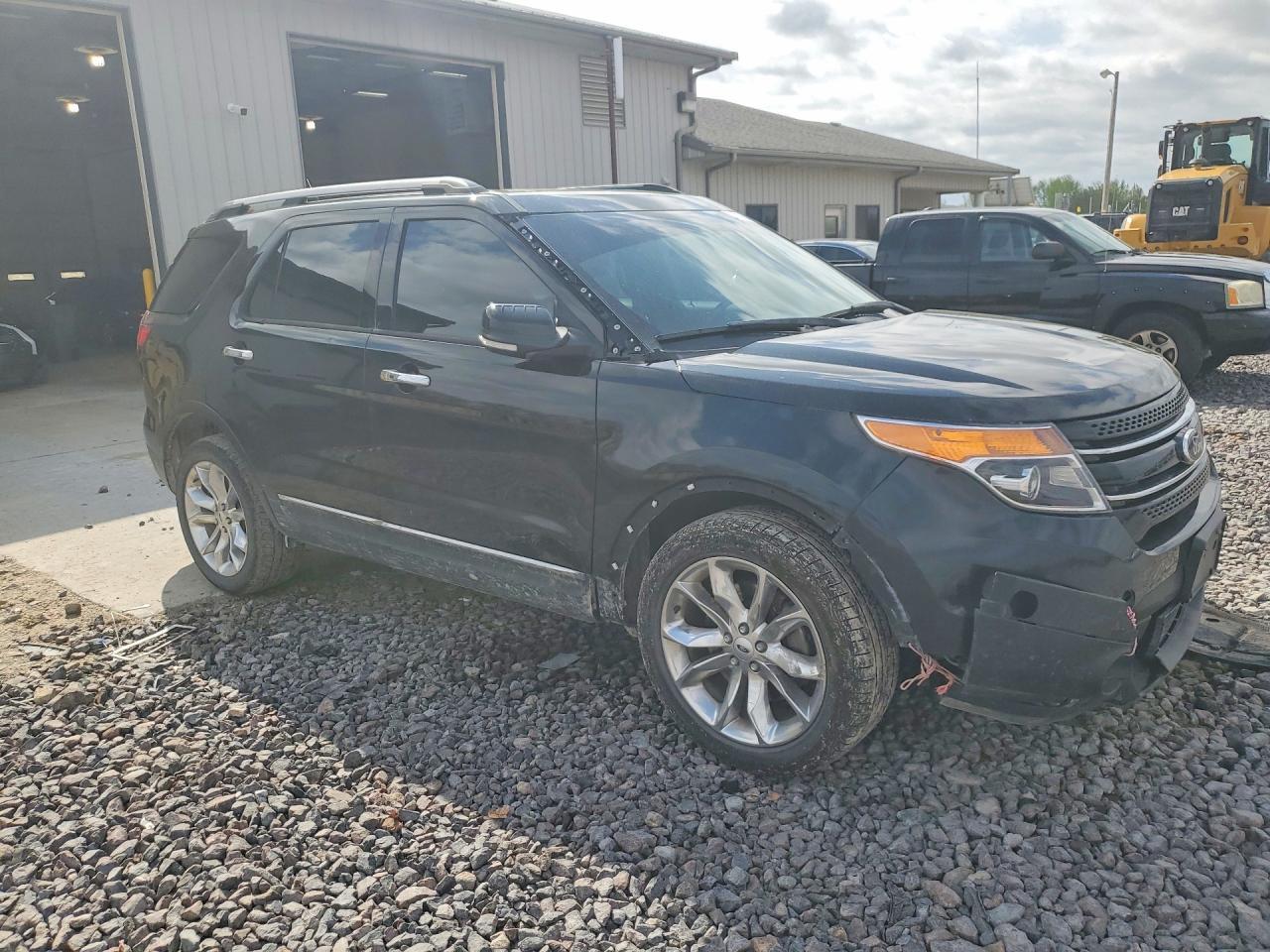 2015 Ford Explorer - Фото 4