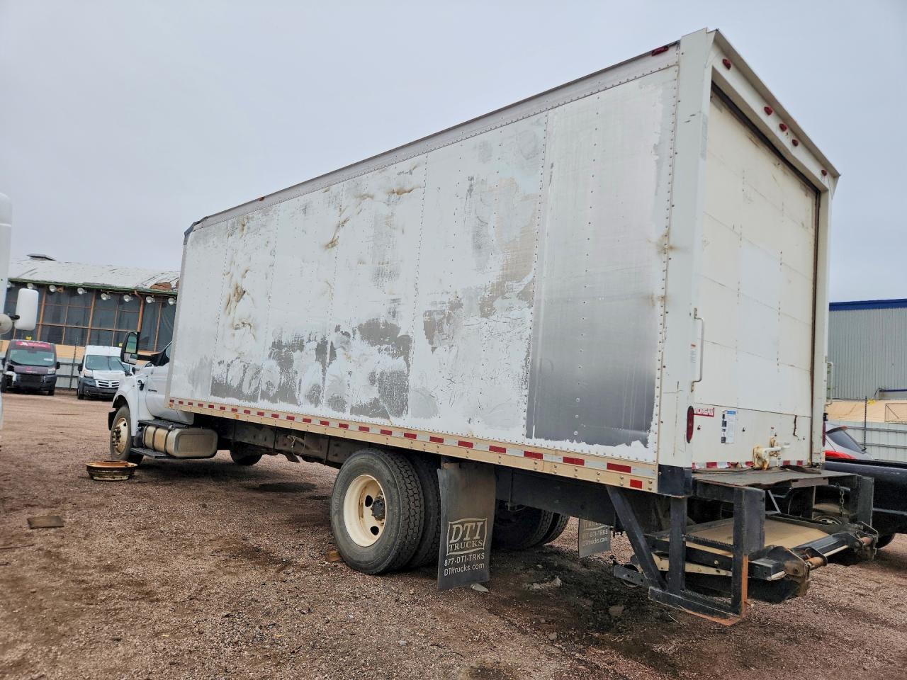 2018 Ford F650 Super - Box Truck - Фото 2