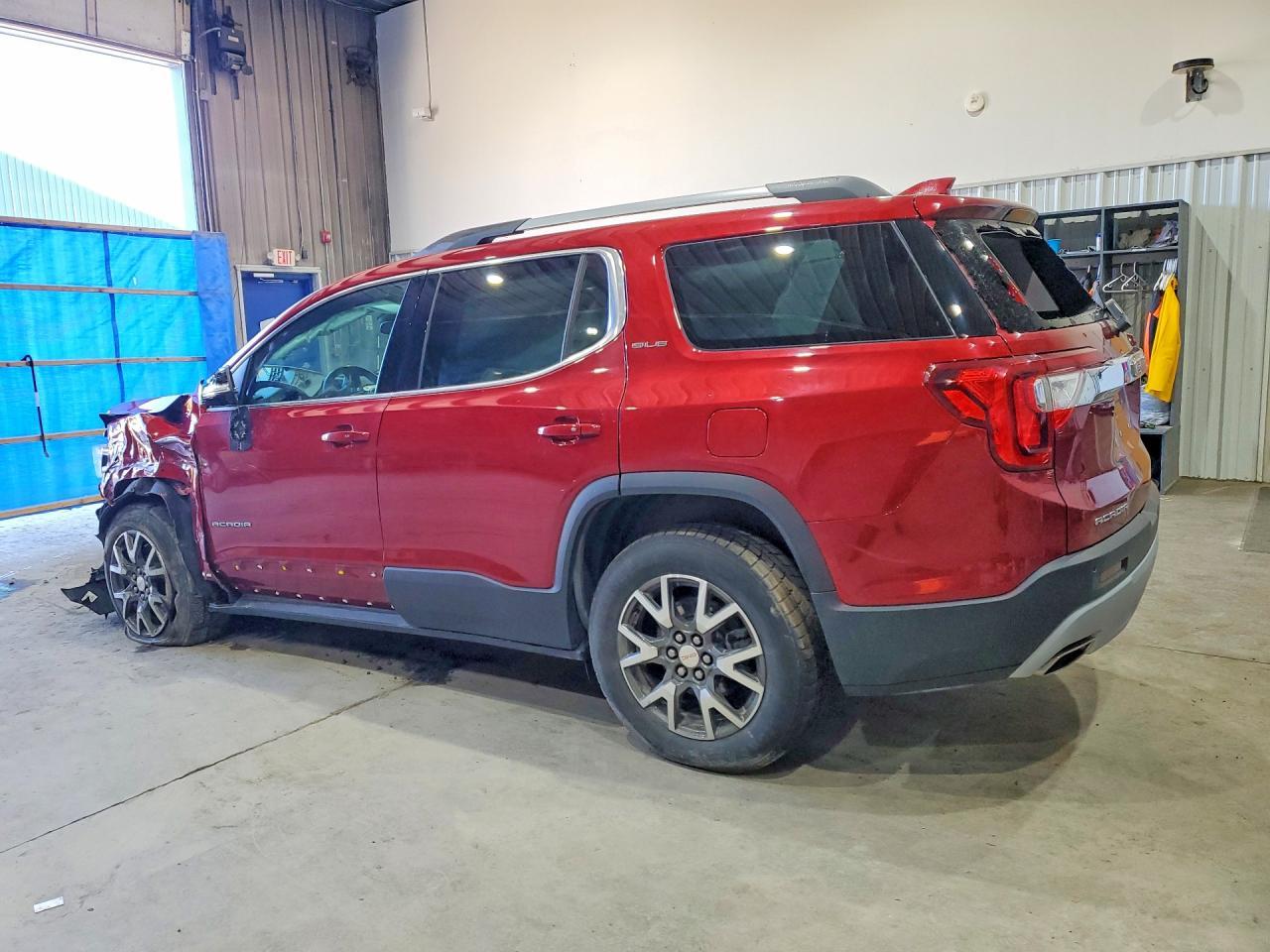 2020 GMC Acadia Sle - Image 2