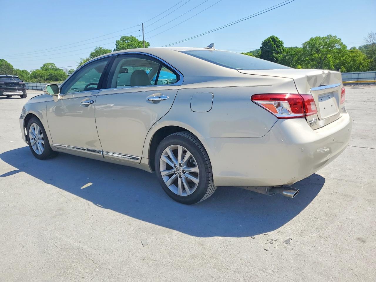 2010 Lexus Es 350 - Image 2
