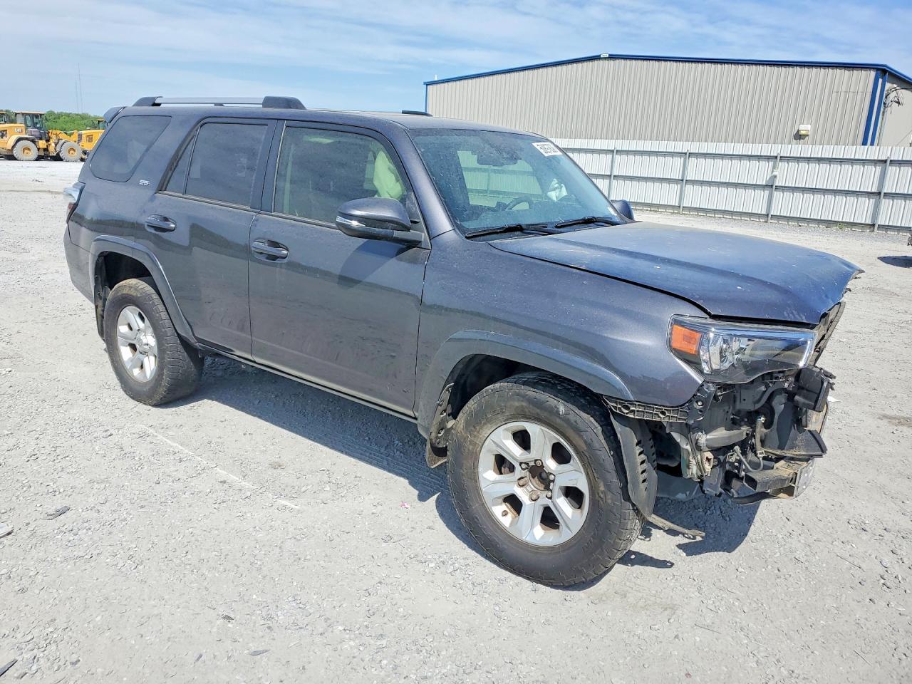 2022 Toyota 4 Runner - Фото 4