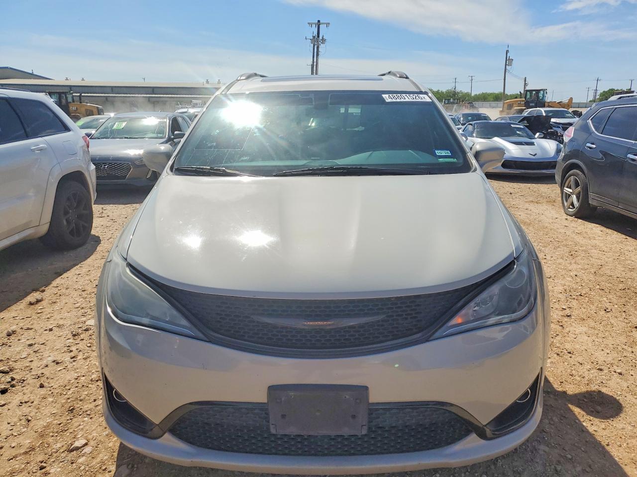2020 Chrysler Pacifica Touring - Фото 5